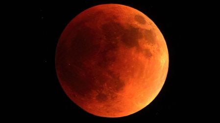 ¿Cómo y cuándo ver EN VIVO el Eclipse lunar de agosto 2026?