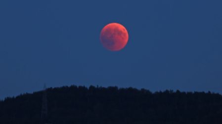 ¿Cómo y cuándo ver EN VIVO el Eclipse lunar de agosto 2026?