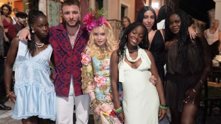 La Reina del Pop reunió a cinco de sus seis hijos y a su pareja en una celebración llena de música y tradición.
