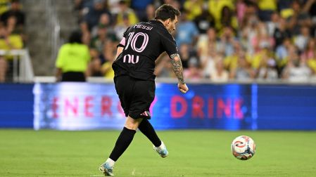 Lionel Messi volvió a anotar desde el fallecimiento de su papá