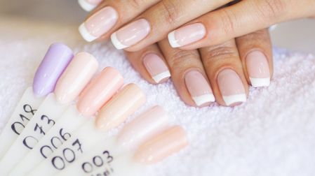 Cómo elegir el color de uñas adecuado para tu tono de piel