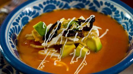Receta de sopa azteca