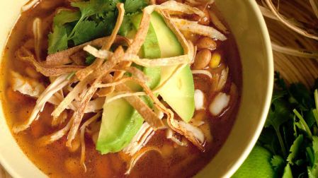 Receta de sopa azteca