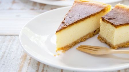 Cheesecake de mazapán sin horno: receta fácil y cremosa