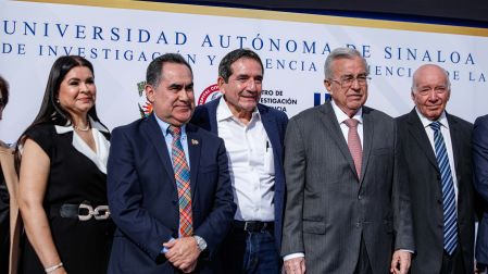Rubén Rocha retomó la gubernatura de Sinaloa tras 112 días de licencia temporal.