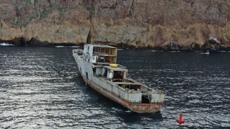 La Semar hundió de forma controlada el ex buque “Ángel Ortiz Monasterio” frente a la bahía de San Carlos.