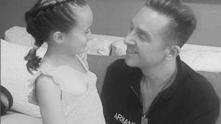 Andrea Legarreta y su gesto con la hija de Daniel Bisogno enternece