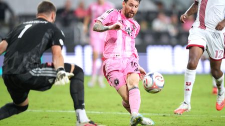 Messi marcó sobre el final.