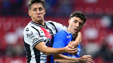 ¿Cariño o lucha libre en el Cruz Azul vs Atlas?