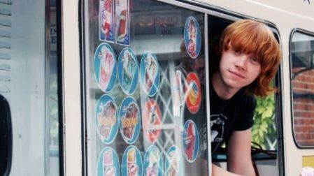 Rupert Grint compró un camión de helados tras alcanzar el éxito con Harry Potter.