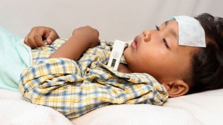 ¿Por qué ocurren los sudores nocturnos en niños?