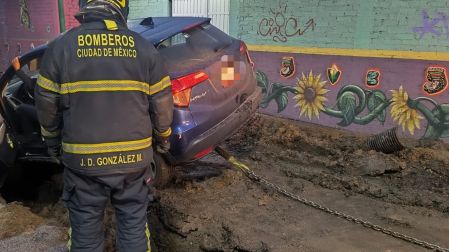 Cae a zanja