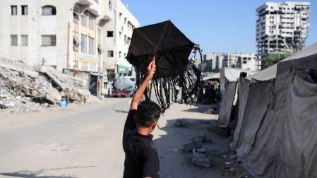 Los comités populares de Gaza pidieron a los padres impedir que sus hijos vuelen papalotes, afirmando que buscan "proteger sus vidas inocentes".