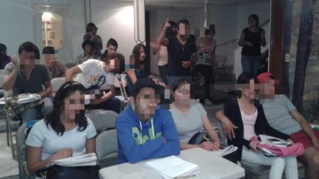 La iniciativa que comenzó apoyando a ocho alumnos derivó en una red de simulación con ganancias multimillonarias.