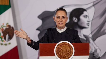 La jefa de Estado agregó que el perfil que encabece el proyecto de Morena en la entidad debe contar con principios y compromiso con la población.