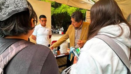 Industria del plástico fortalece vínculo con estudiantes del IPN