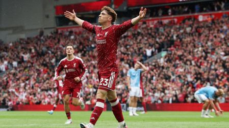 Víctor Muñoz rescató un punto para el Liverpool.