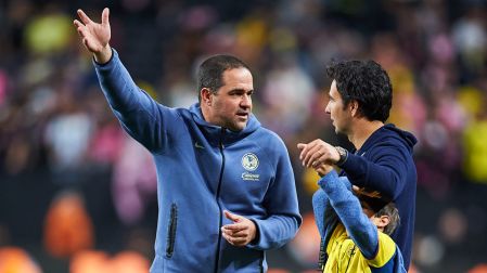 Sergio "Checo" Pérez celebró uno de los títulos del América en la era André Jardine