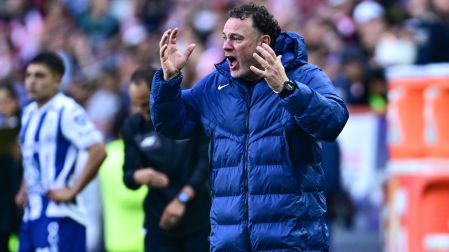 Chivas empata contra Pachuca y deja escapar el segundo lugar de la tabla