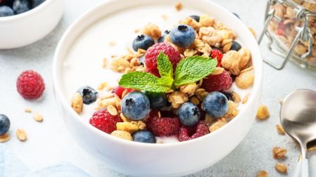 ¿Cómo hacer yogur griego en casa? Receta fácil para platos dulces y salados