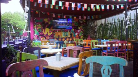 Cantinas en Coyoacán: un recorrido por 4 lugares para comer y beber
