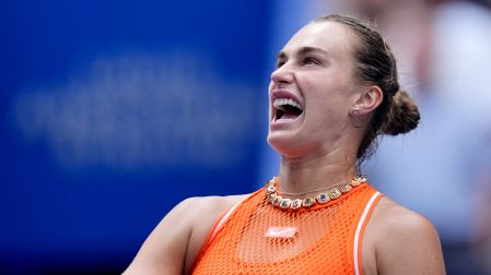 Aryna Sabalenka bromeó sobre su collar de piedras preciosas que utiliza en el US Open 2026