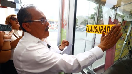 Mijes exhibe ineficiencia y corrupción de Agua y Drenaje de Monterrey