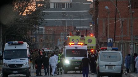 Viviendas cercanas al recinto militar sufrieron daños por la onda expansiva de la explosión.