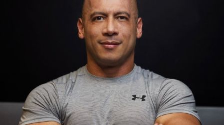 Muere Einar Méndez, influencer fitness y entrenador de Martha Debayle