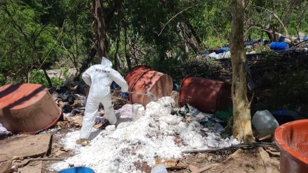 Tras concluir la inspección, los elementos navales procedieron a inutilizar el material localizado