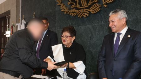 La FGR reconoció a 39 agentes Ernestina Godoy