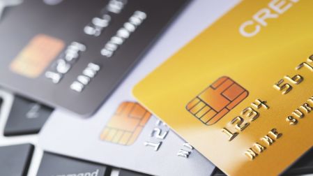 Banqueros alientan a adoptar cobros digitales para reducir costos a comercios
