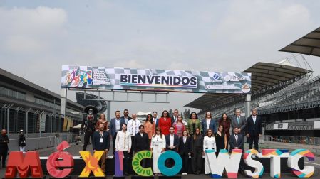 Brugada destacó que el turismo activo representa un modelo transformador para el siglo XXI