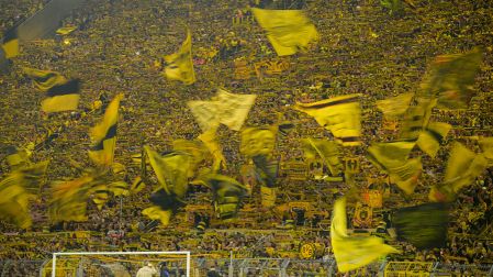 El Borussia Dortmund se impuso 3-2 al Villarreal en la Jornada 1 de la Fase Liga de la Champions League 2026-2027