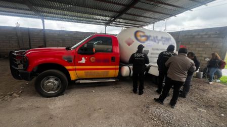 El combustible, los vehículos y el resto de los indicios quedaron a disposición de las autoridades competentes