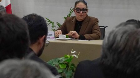Claudia Arlett Espino en una imagen como Secretaria Ejecutiva del INE