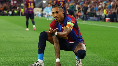 Raphinha marcó un doblete en la goleada del Barcelona sobre el Feyenoord en la jornada 1 de la Fase Liga de la Champions League 2026-2027