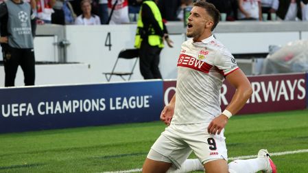 Ermedin Demirovic marcó un triplete en la victoria del Stuttgart sobre Viking