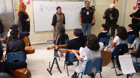 Clara Brugada entregó la rehabilitación de la primaria Dolores Correa Zapata en Cuauhtémoc, como parte de la inversión educativa de más de 14 mil mdp en CDMX.