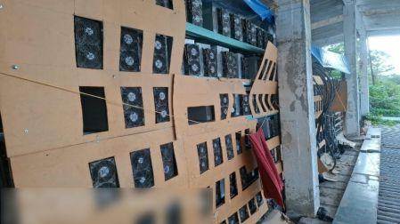 El cateo reveló la dimensión real del sitio: más de mil equipos conectados a infraestructura eléctrica