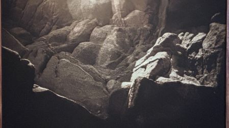 La fotógrafa Céline Croze presenta una selección de su obra en la muestra Una raya más pa’l tigre, en el Centro de la Imagen.