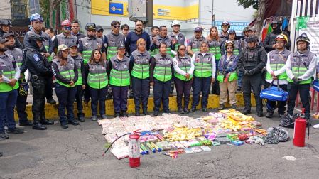 El STC recordó que está prohibido ingresar, transportar o comercializar pirotecnia dentro de sus instalaciones