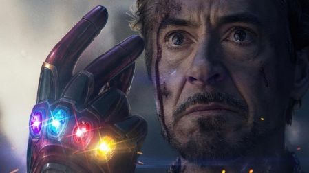 IronMan con el Guantelete del Infinito y las Gemas del Infinito durante Avengers Endgame.