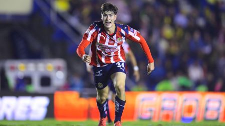 La Hormiga González celebrando un gol contra el América
