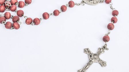 Qué santo se celebra hoy 7 de octubre: Virgen del Rosario y su auxilio en momentos de angustia