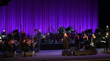 Mike Patton presentó Mondo Cane en Bellas Artes