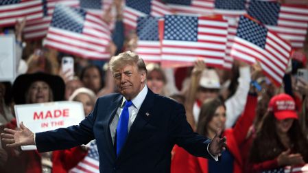 Trump dejará de utilizar dinero de los contribuyentes para pautas televisivas promocionales.