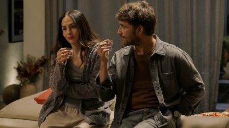 Zuria Vega y Osvaldo Benavides