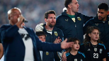 Lionel Messi lloró cuando se entonó el Himno de Argentina