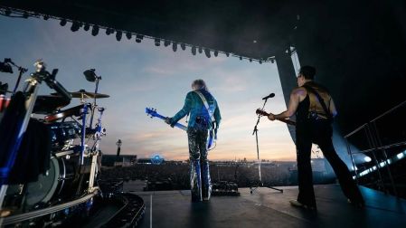 Def Leppard, gira en 2027.